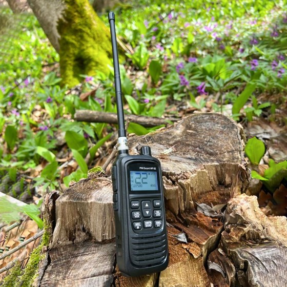 Prenosná CB rádiostanica PNI Escort HP 82, multi štandard, 4W, 12V, AM-FM, NRC, Dual Watch, Roger Beep, nastaviteľné ASQ SQ, VOX
